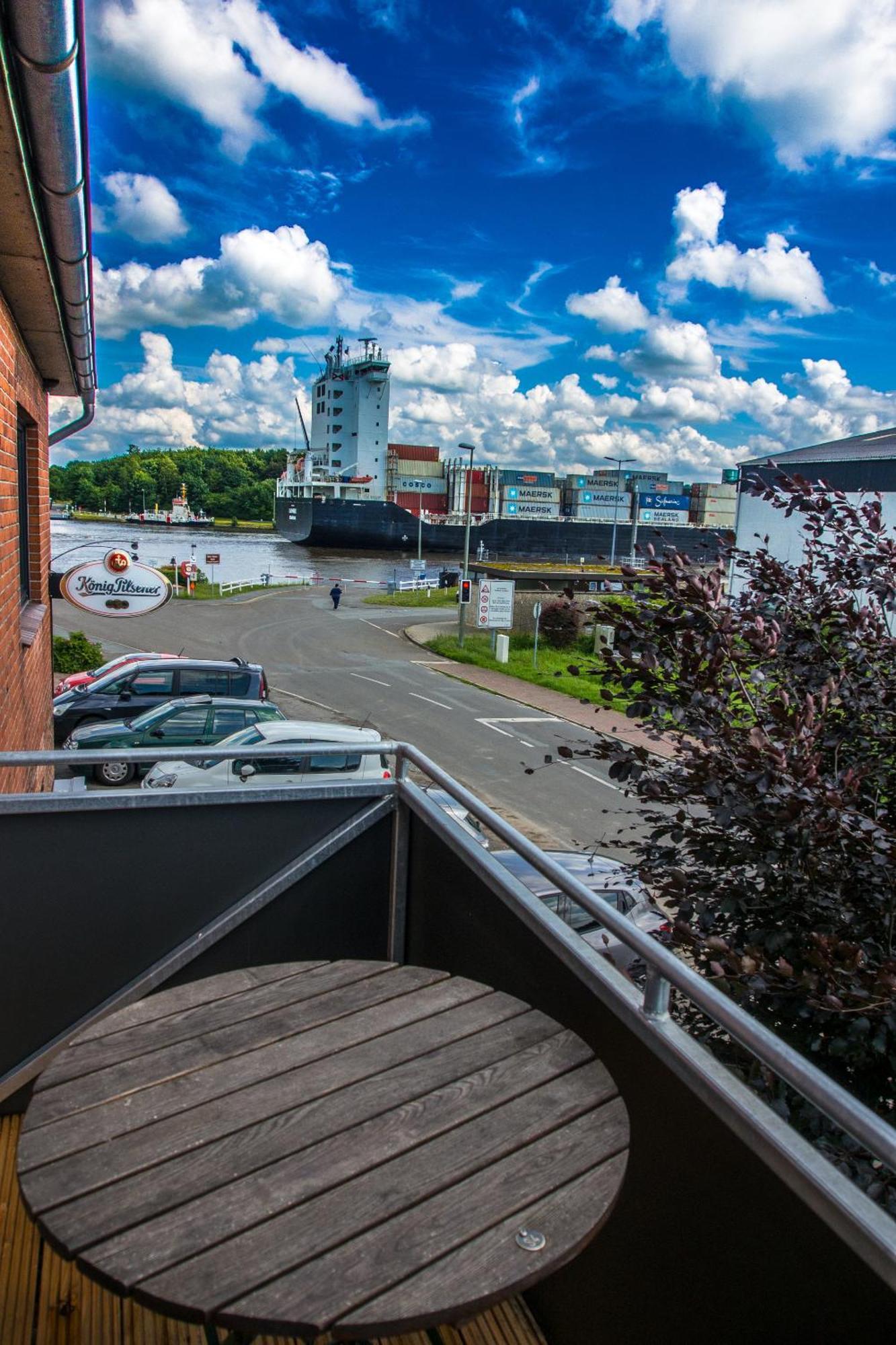 Kanal 33 Schafstedt Pokoj fotografie